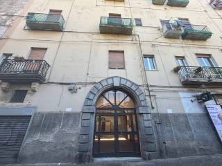3-room flat salita Porteria San Raffaele 1, Stella - Materdei, Naples