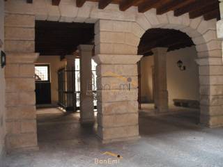 4-room flat via Scrimiari 10, Veronetta, Verona