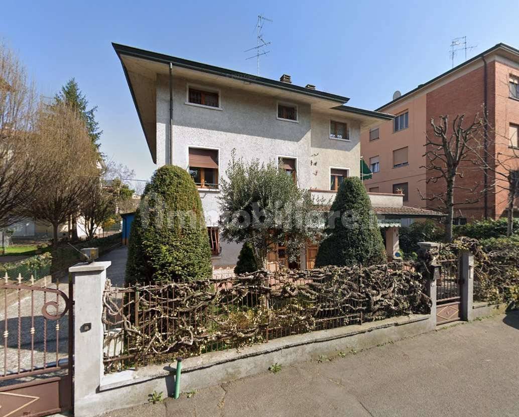 Casa indipendente in vendita a Reggio Emilia