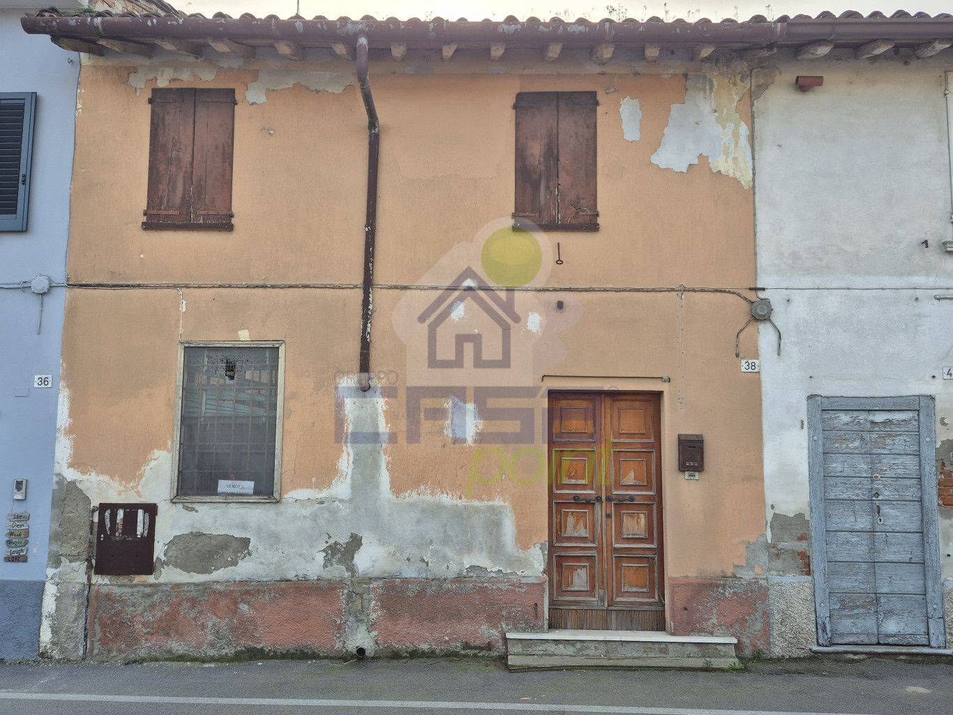 Casa indipendente in vendita a Azzanello