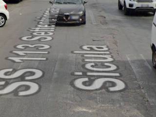 Apartment at auction Foro Umberto I 7, Palermo