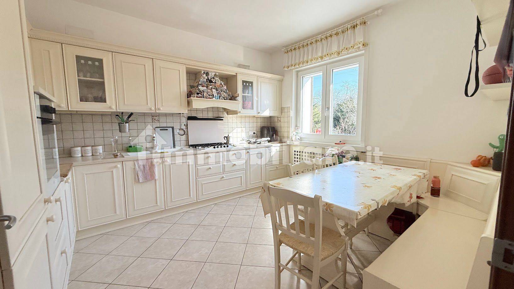 Appartamento in vendita a Trieste