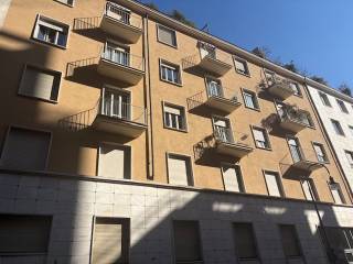 2-room flat via Pietro Giannone 4, Piazza Solferino, Turin