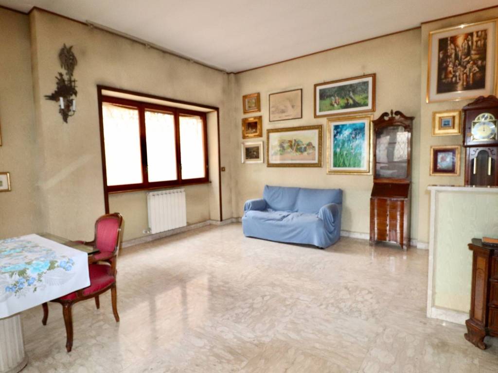 Vendita Appartamento Roma. Quadrilocale in via del Casaletto. Da ...