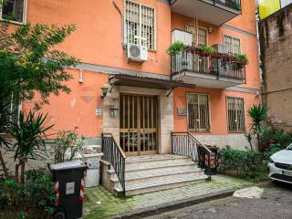 4-room flat via Gabriele Jannelli, Rione Alto, Naples