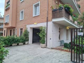 1-bedroom flat via Archimede 136, Euclide, Rome