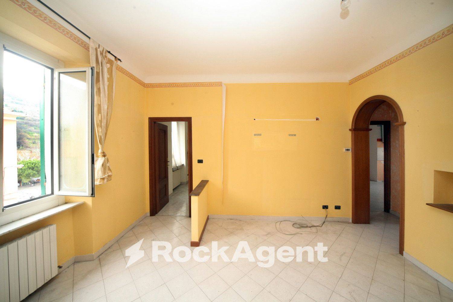 Appartamento in vendita a Genova