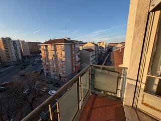 3-room flat via Valdengo 2, Rebaudengo, Turin