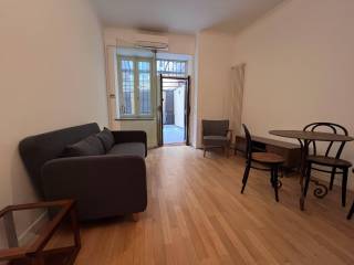 2-room flat via Varese 17, Moscova, Milan