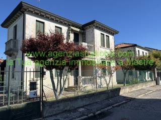 Single-family detached house via bruno nao 1, Mestre, Venice