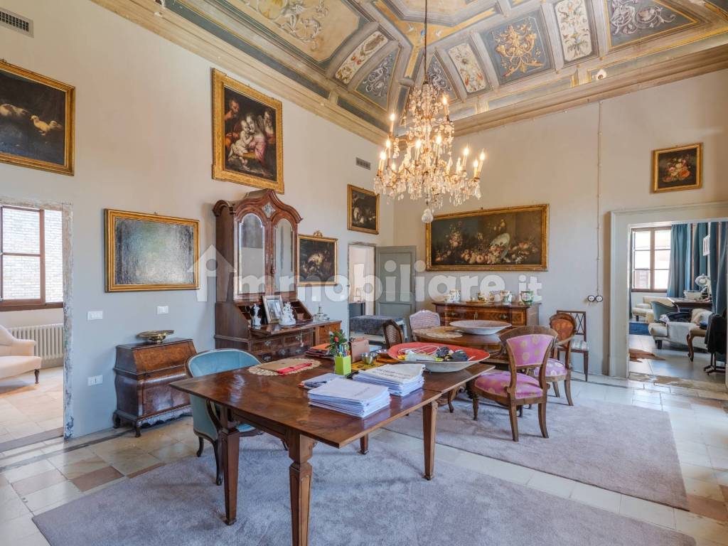 Salone