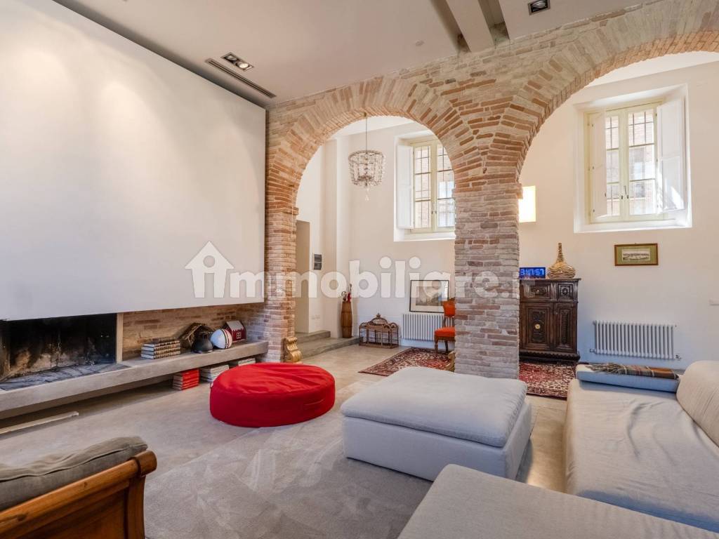 Salone