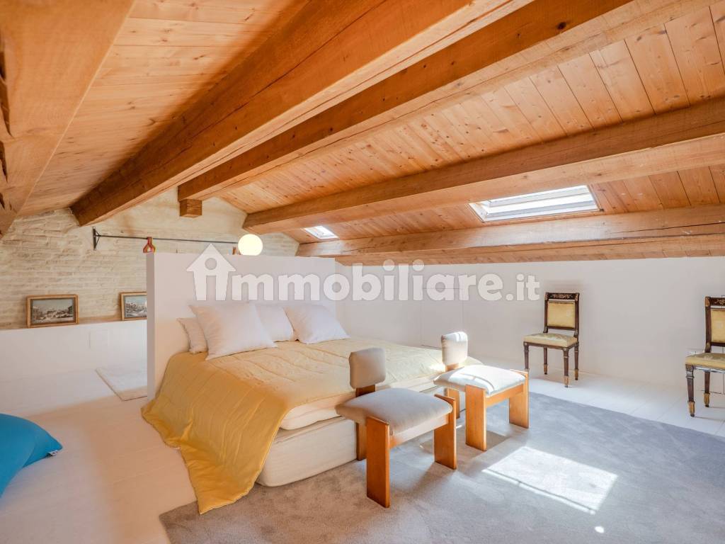 Altro