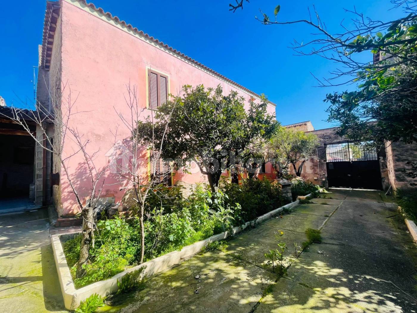 Casa indipendente in vendita a Villanovafranca