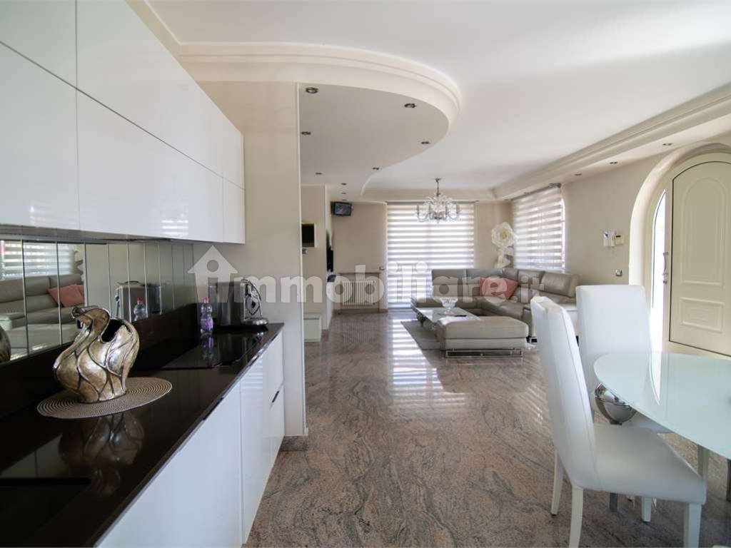 Salone