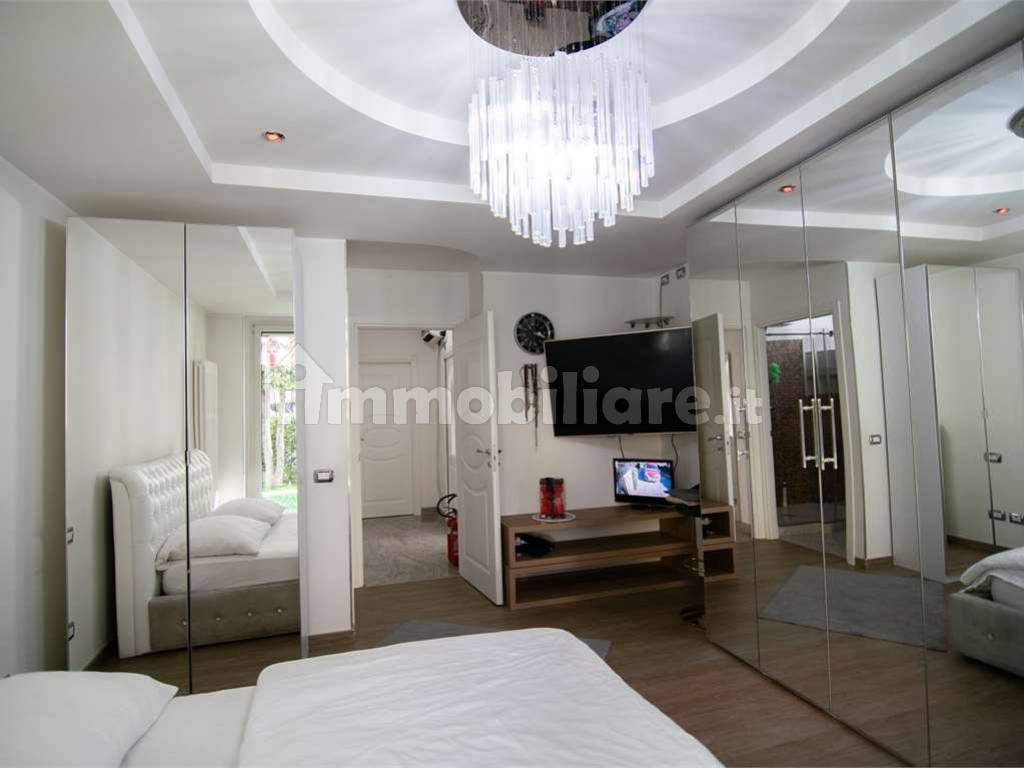 Salone