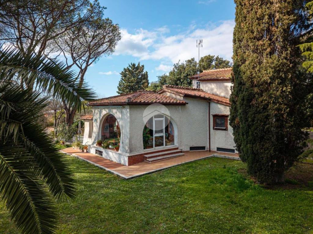 Vendita Villa unifamiliare in via del Casale Lumbroso Roma. Da ...