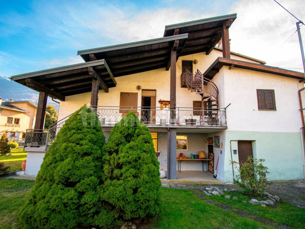 Vendita Villa unifamiliare in via Gandoni 28 Poggiridenti. Ottimo stato ...