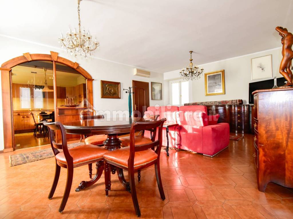 Vendita Villa unifamiliare in via Gandoni 28 Poggiridenti. Ottimo stato ...
