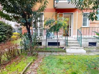 Trilocale via Privata Piero Martinetti, Piazzale Siena, Milano