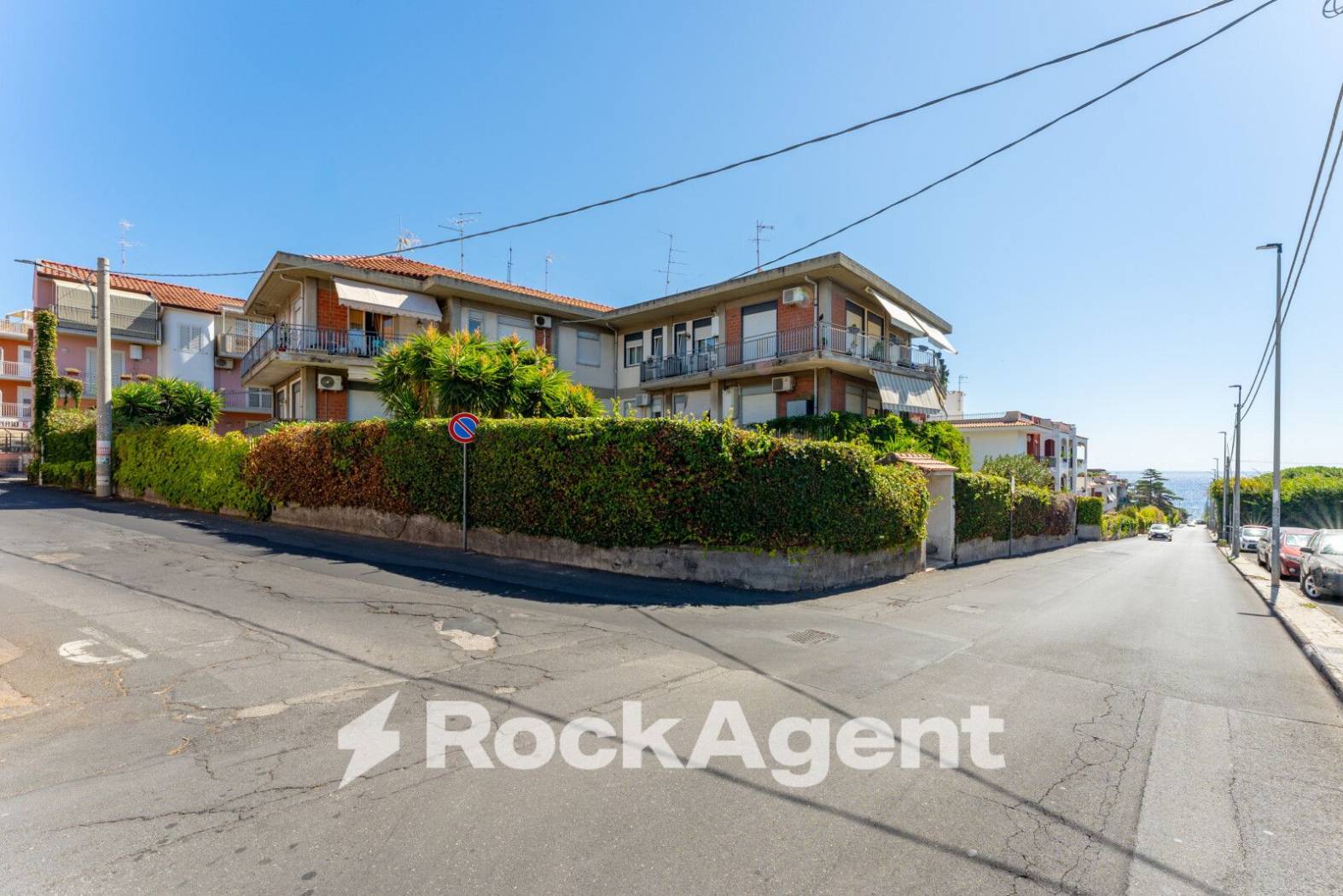 Appartamento in vendita a Aci Castello