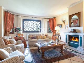 Salone