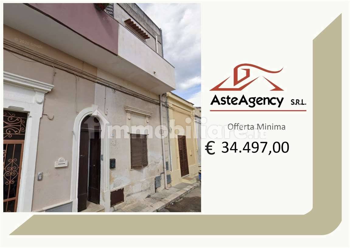 Appartamento in vendita a Lizzanello