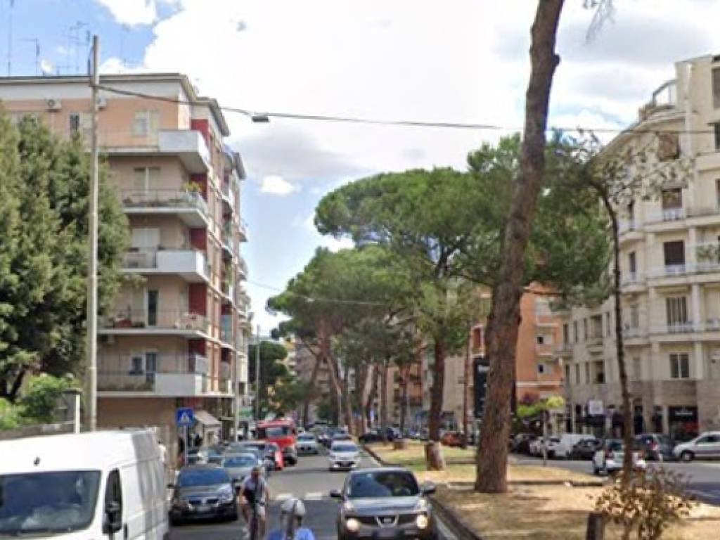 Attività commerciale corso Trieste, Roma, Rif. 127248261 - Immobiliare.it