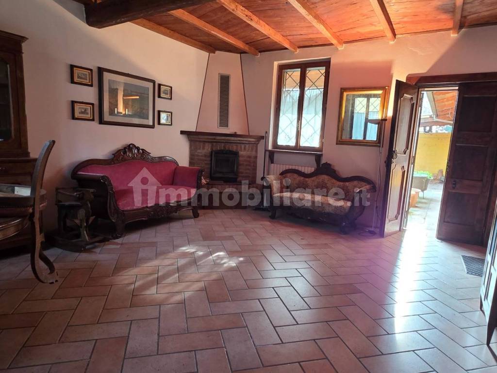 Salone