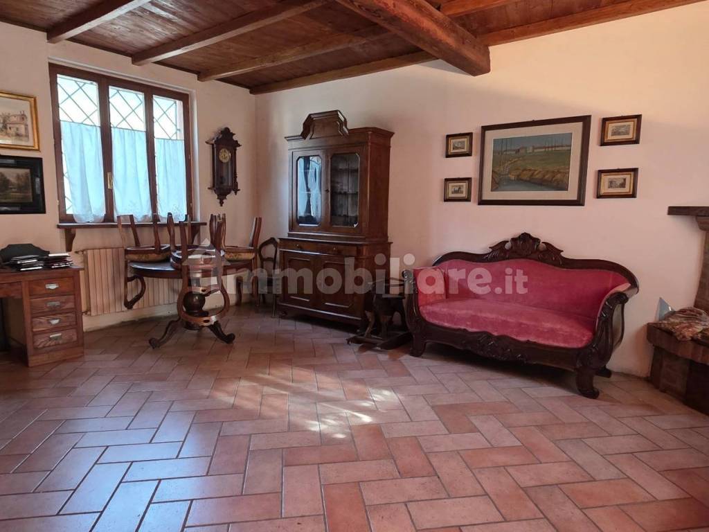 Salone