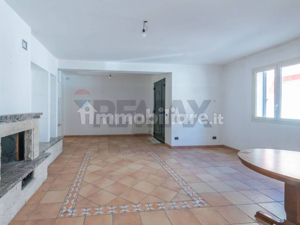 Salone