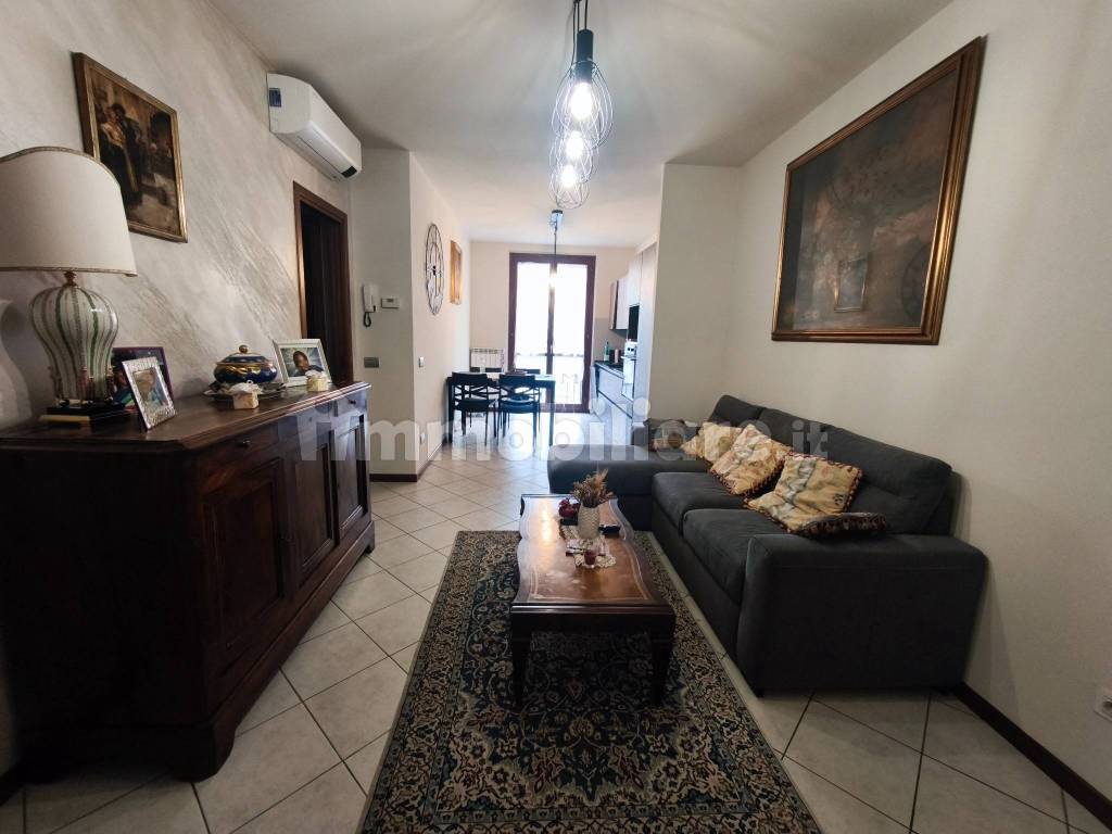 Salone