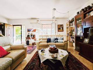 Salone