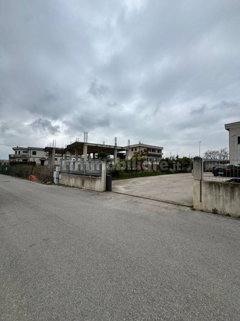 Capannone in Costruzione 300mq con Terreno 1.200mq - San Giacomo degli Schiavoni - foto 21