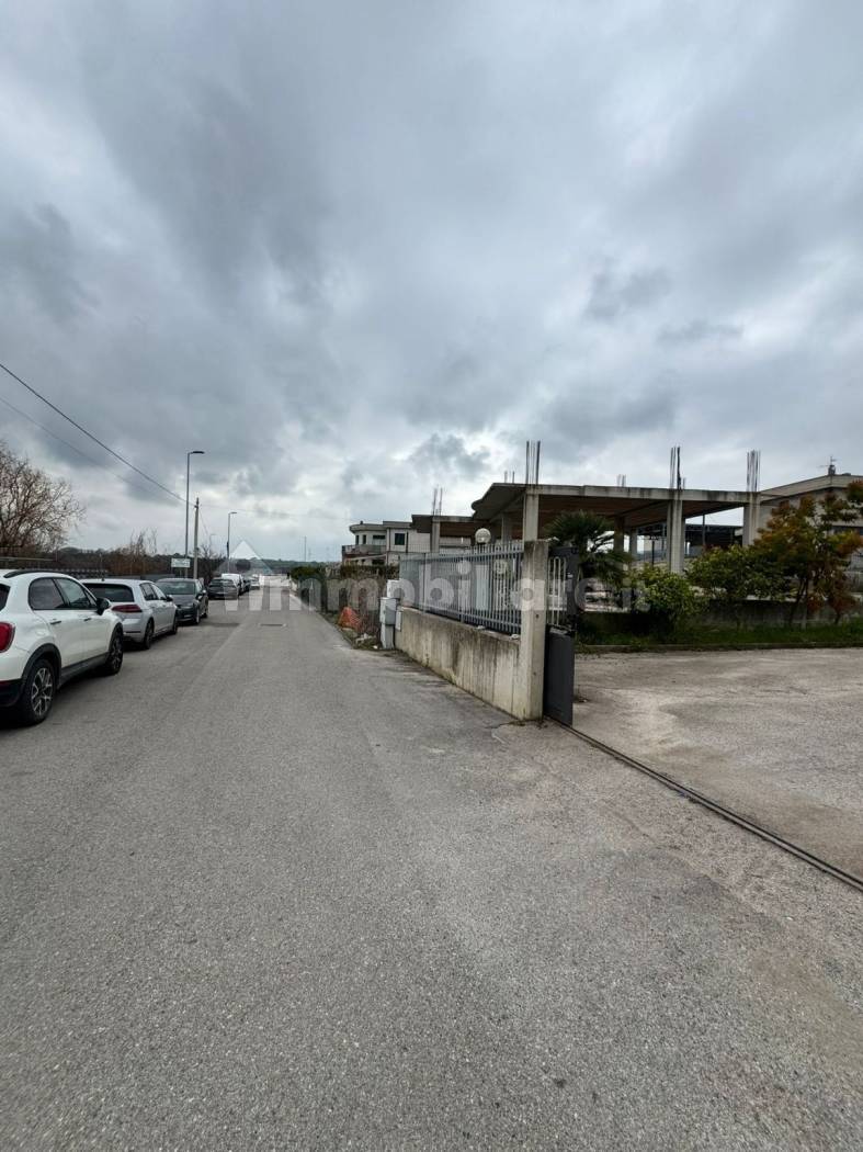 Capannone in Costruzione 300mq con Terreno 1.200mq - San Giacomo degli Schiavoni - foto 11