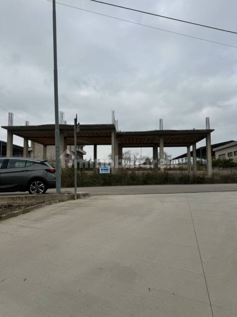 Capannone in Costruzione 300mq con Terreno 1.200mq - San Giacomo degli Schiavoni - foto 16