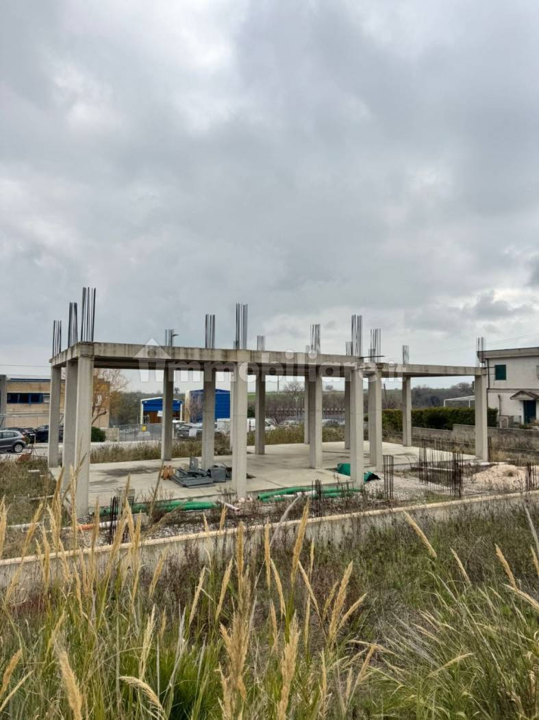 Capannone in Costruzione 300mq con Terreno 1.200mq - San Giacomo degli Schiavoni - foto 17