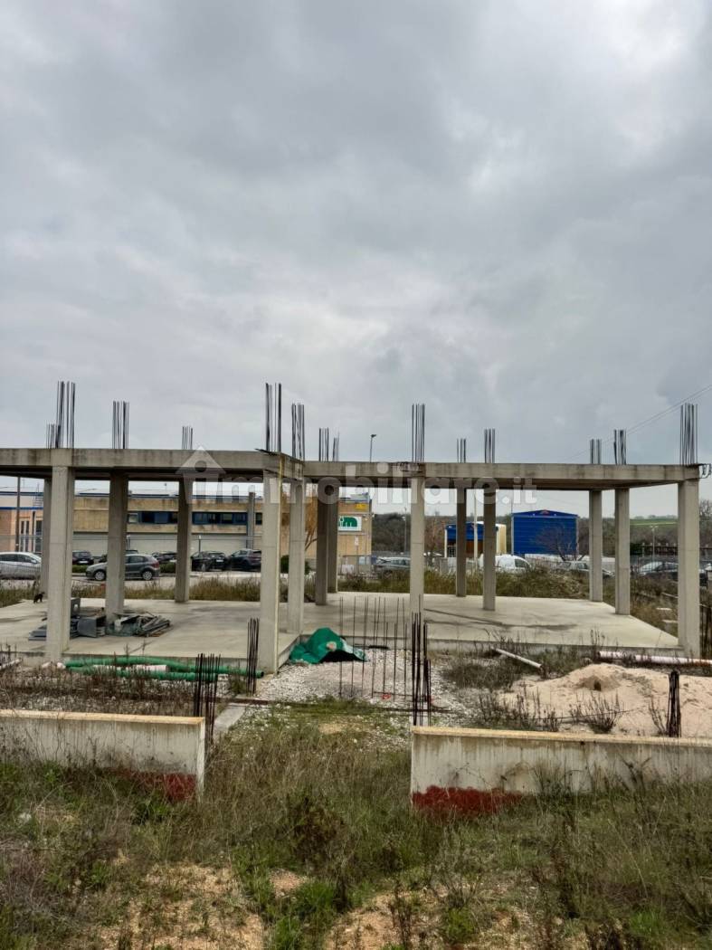 Capannone in Costruzione 300mq con Terreno 1.200mq - San Giacomo degli Schiavoni - foto 18