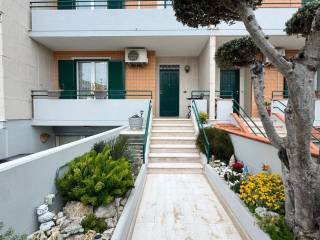 Villa a Schiera Ristrutturata - Via delle Magnolie - foto 1