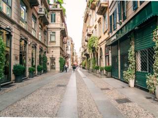 Appartamento buono stato, su più livelli, Quadrilatero della Moda, Milano