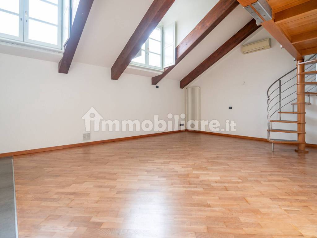 Appartamento in Centro, foto 3 di 24