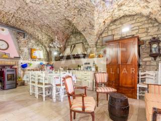 Taverna