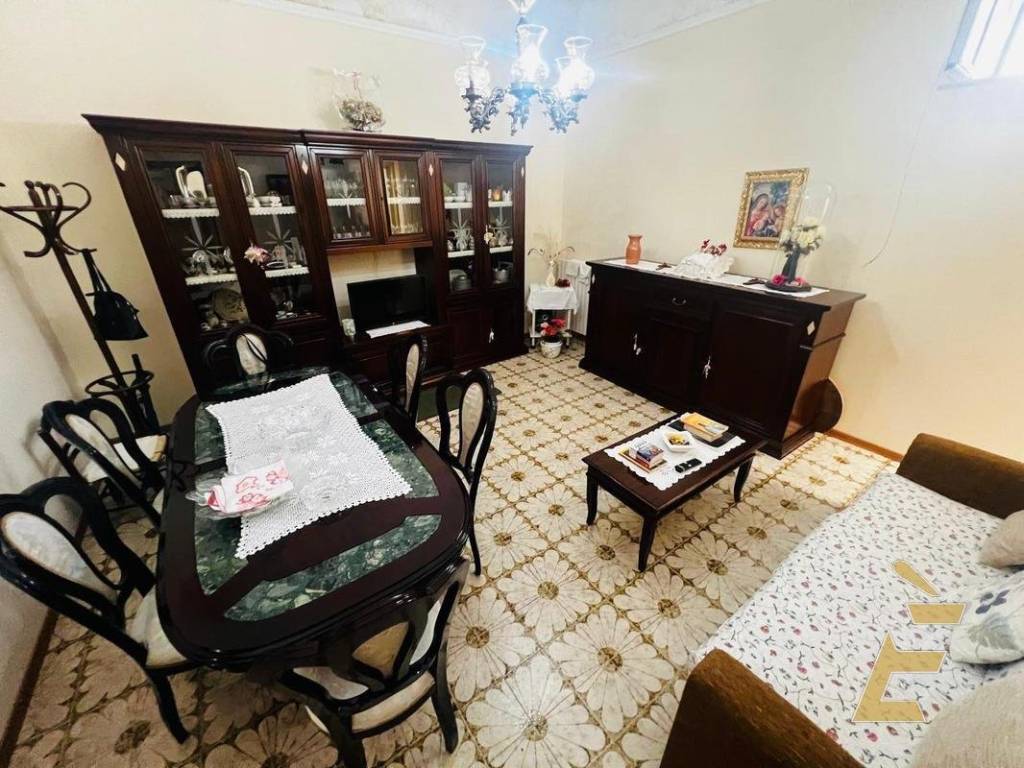 Salone
