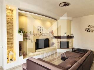 Salone