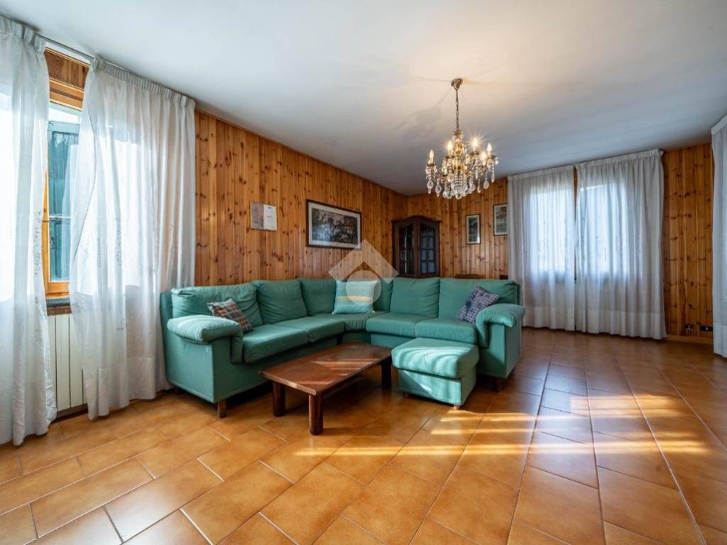 Salone