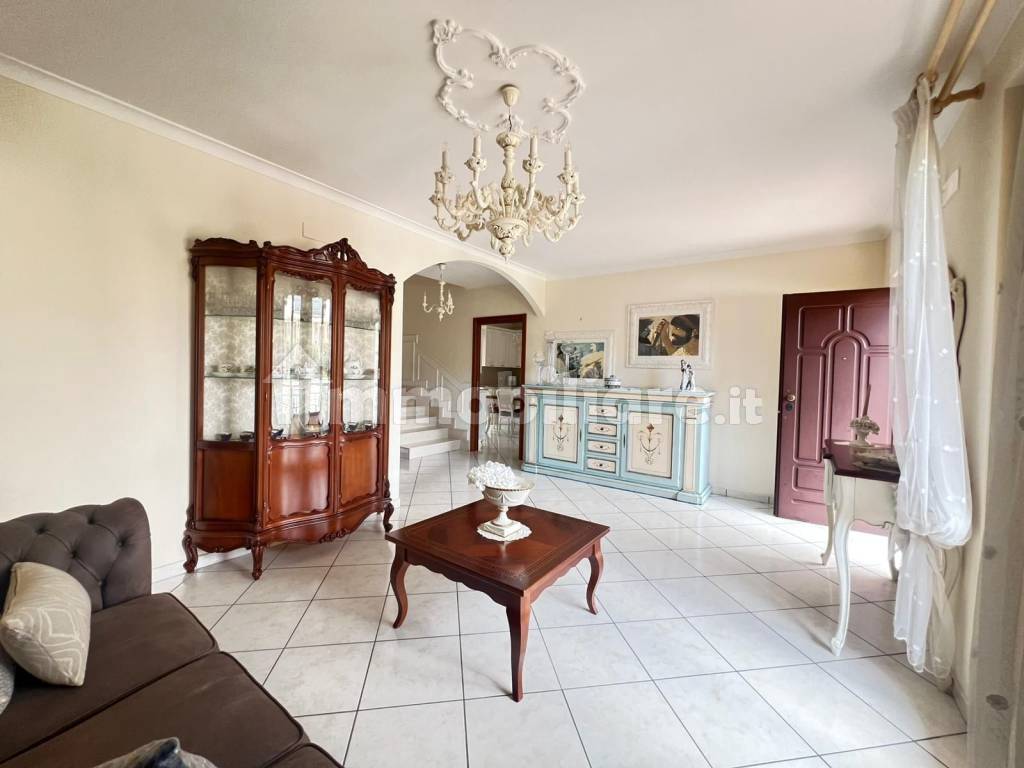 Salone