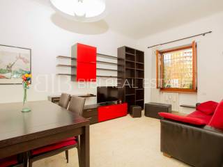 Bilocale via Antonio Panizzi 10, Lorenteggio, Milano