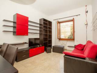 Bilocale via Antonio Panizzi 10, Lorenteggio, Milano