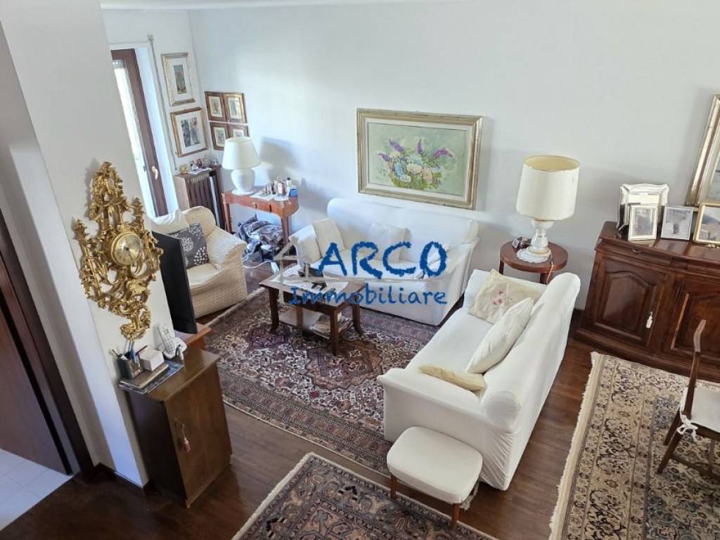 Salone