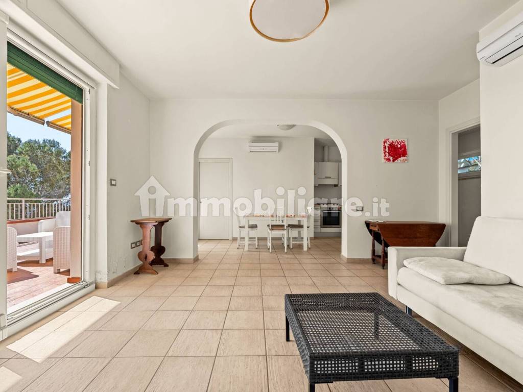 Salone